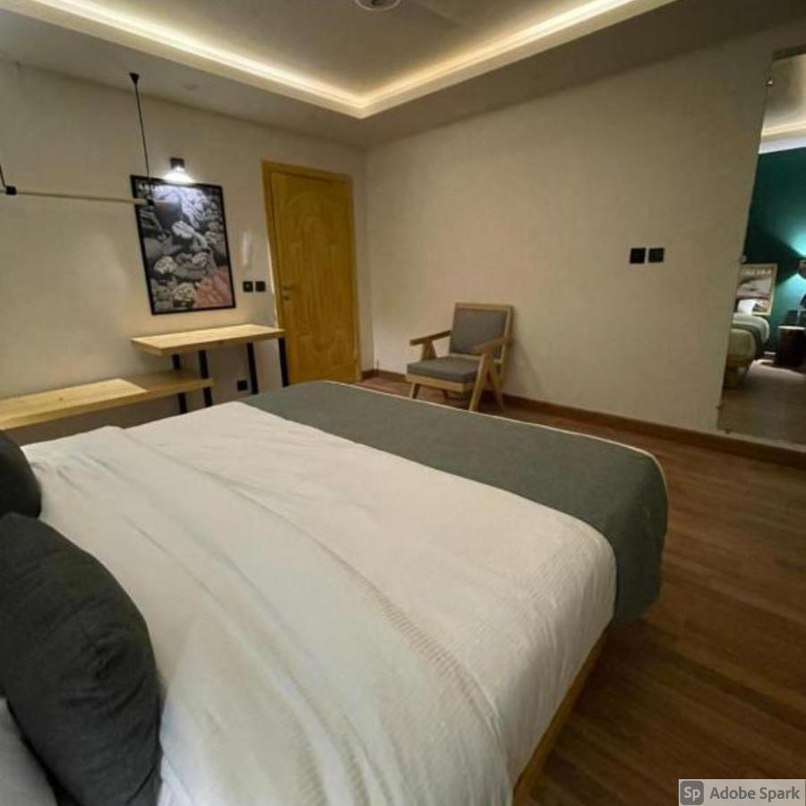 Eat And Read Hotel Skardu Exterior photo